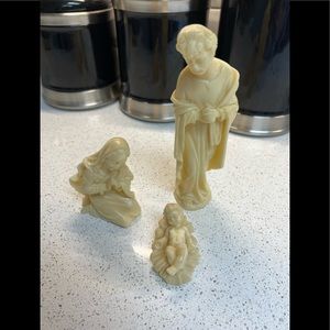 Vintage 3 Piece Nativity Statue Set By Darmil.